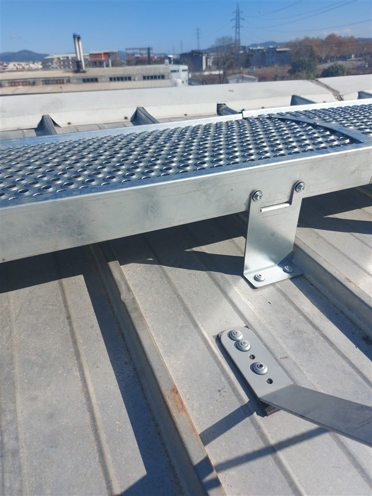 Roof Walkway RW-22 Çatı Üzeri Yürüyüş Yolu