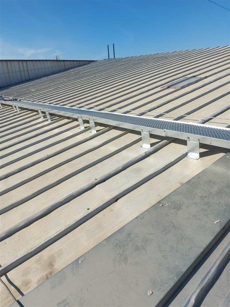 Roof Walkway RW-22 Çatı Üzeri Yürüyüş Yolu