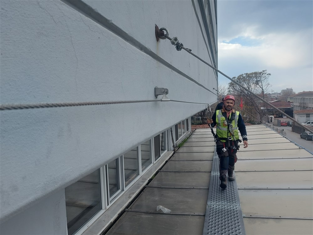 Roof Walkway RW-22 Çatı Üzeri Yürüyüş Yolu